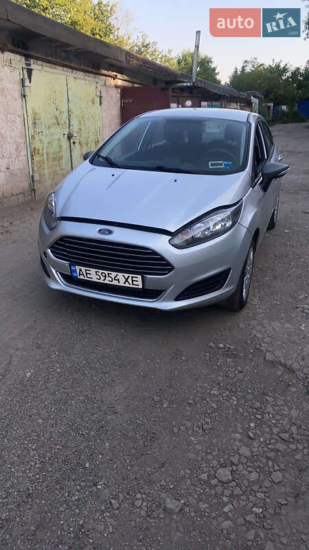 Седан Ford Fiesta 2016 в Дніпрі фото 4 Седан Ford Fiesta 2016 в Дніпрі
