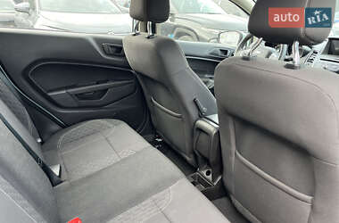 Хетчбек Ford Fiesta 2017 в  фото 17 Хетчбек Ford Fiesta 2017 в