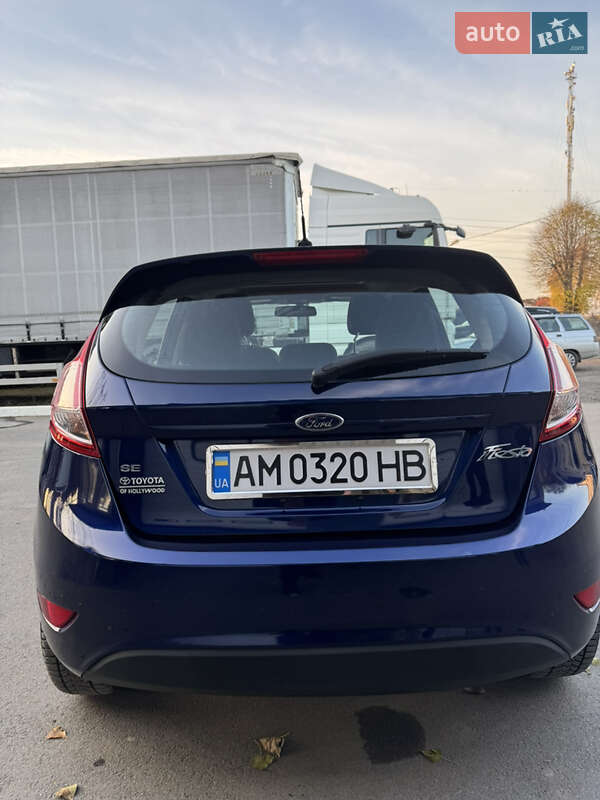 Хетчбек Ford Fiesta 2016 в Житомирі фото 6 Хетчбек Ford Fiesta 2016 в Житомирі