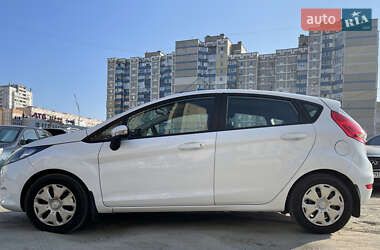 Хетчбек Ford Fiesta 2011 в  фото 15 Хетчбек Ford Fiesta 2011 в