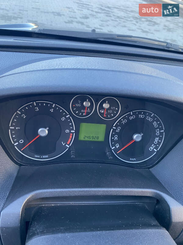 Хетчбек Ford Fiesta 2007 в Києві фото 10 Хетчбек Ford Fiesta 2007 в Києві