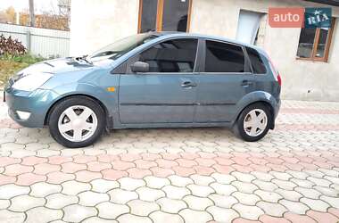 Хэтчбек Ford Fiesta 2002 в Надворной