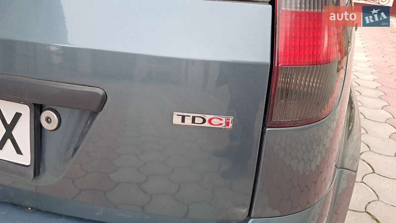 Хетчбек Ford Fiesta 2002 в Надвірній фото 14 Хетчбек Ford Fiesta 2002 в Надвірній