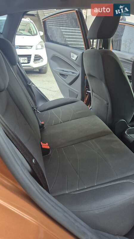 Хэтчбек Ford Fiesta 2016 в Киеве фото 7 Хэтчбек Ford Fiesta 2016 в Киеве