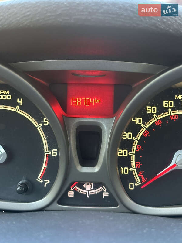 Хетчбек Ford Fiesta 2012 в Вінниці фото 4 Хетчбек Ford Fiesta 2012 в Вінниці