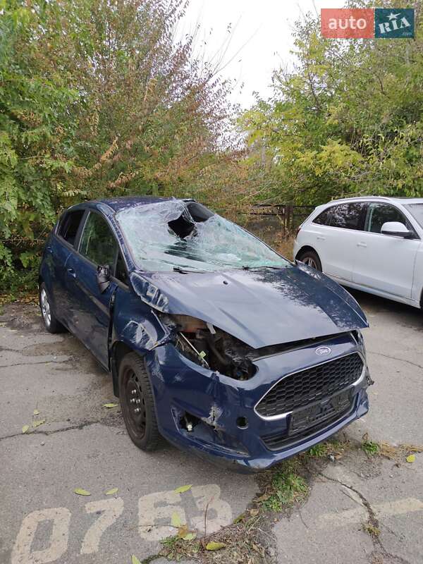 Хетчбек Ford Fiesta 2016 в Запоріжжі