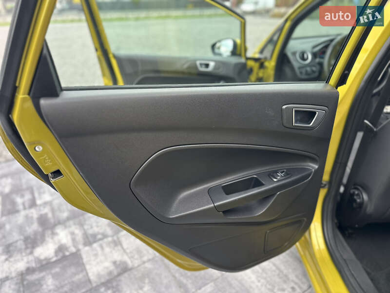 Хетчбек Ford Fiesta 2015 в Вінниці фото 44 Хетчбек Ford Fiesta 2015 в Вінниці