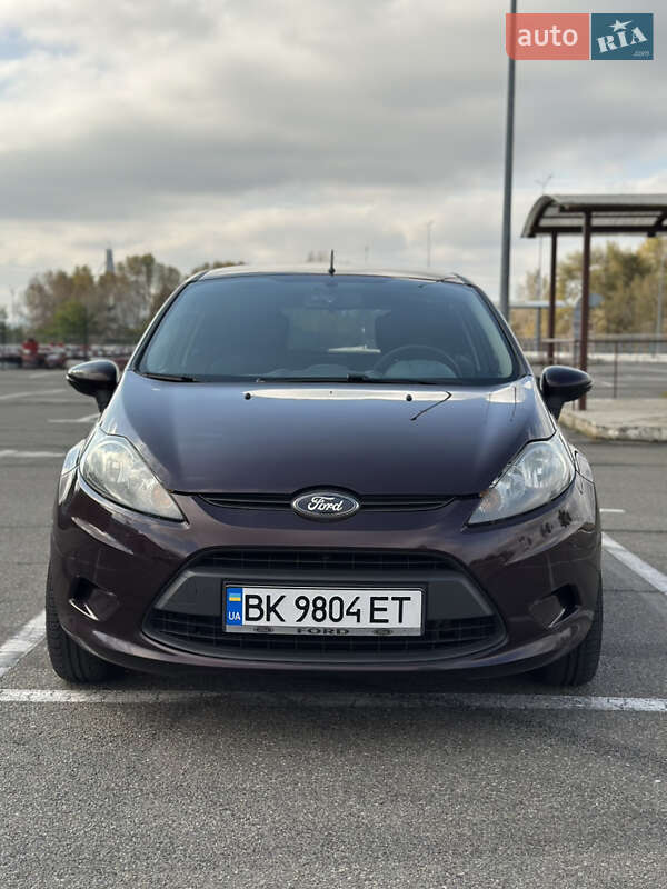 Хетчбек Ford Fiesta 2011 в Києві фото 2 Хетчбек Ford Fiesta 2011 в Києві