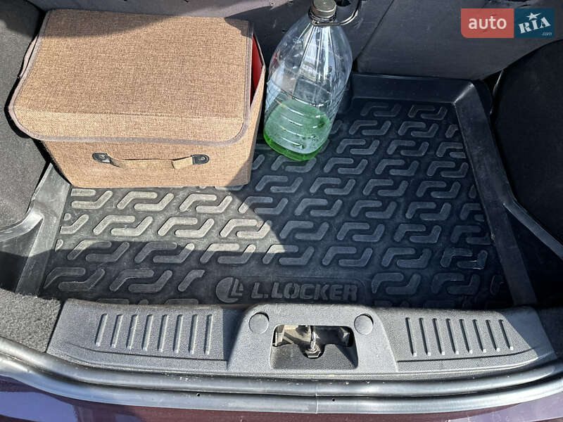 Хетчбек Ford Fiesta 2011 в Києві фото 6 Хетчбек Ford Fiesta 2011 в Києві