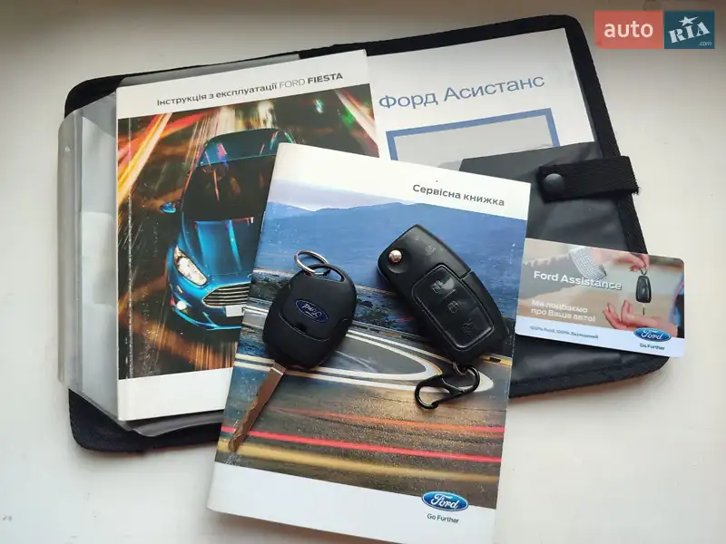 Хетчбек Ford Fiesta 2013 в Києві документ 3 фото Хетчбек Ford Fiesta 2013 в Києві документ