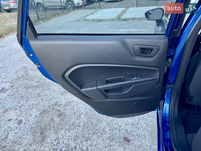 Хэтчбек Ford Fiesta 2018 в Киеве фото 16 Хэтчбек Ford Fiesta 2018 в Киеве