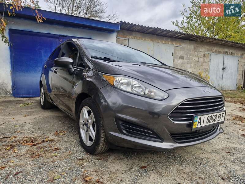 Седан Ford Fiesta 2016 в Києві фото 10 Седан Ford Fiesta 2016 в Києві