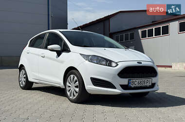 Хетчбек Ford Fiesta 2016 в Львові