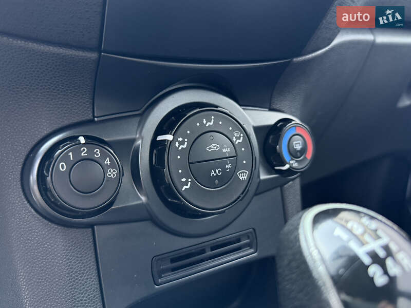 Хэтчбек Ford Fiesta 2016 в Львове фото 20 Хэтчбек Ford Fiesta 2016 в Львове