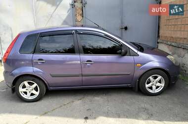 Хэтчбек Ford Fiesta 2008 в Ровно