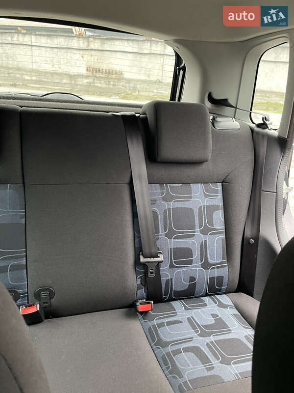 Хетчбек Ford Fiesta 2007 в Києві фото 8 Хетчбек Ford Fiesta 2007 в Києві