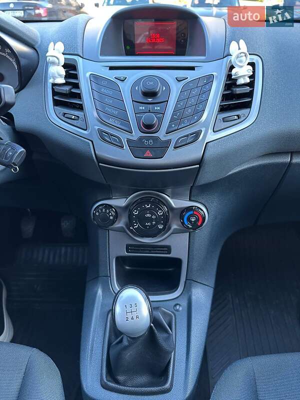 Хэтчбек Ford Fiesta 2011 в Киеве фото 15 Хэтчбек Ford Fiesta 2011 в Киеве