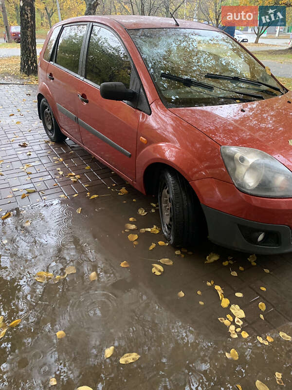 Хетчбек Ford Fiesta 2006 в Запоріжжі фото 3 Хетчбек Ford Fiesta 2006 в Запоріжжі
