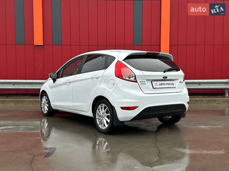 Хэтчбек Ford Fiesta 2015 в Киеве фото 6 Хэтчбек Ford Fiesta 2015 в Киеве