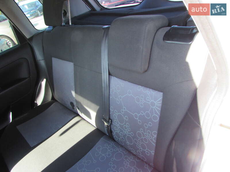 Хэтчбек Ford Fiesta 2008 в Кропивницком фото 11 Хэтчбек Ford Fiesta 2008 в Кропивницком