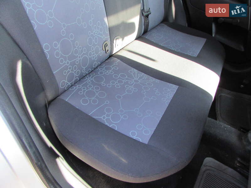 Хэтчбек Ford Fiesta 2008 в Кропивницком фото 16 Хэтчбек Ford Fiesta 2008 в Кропивницком