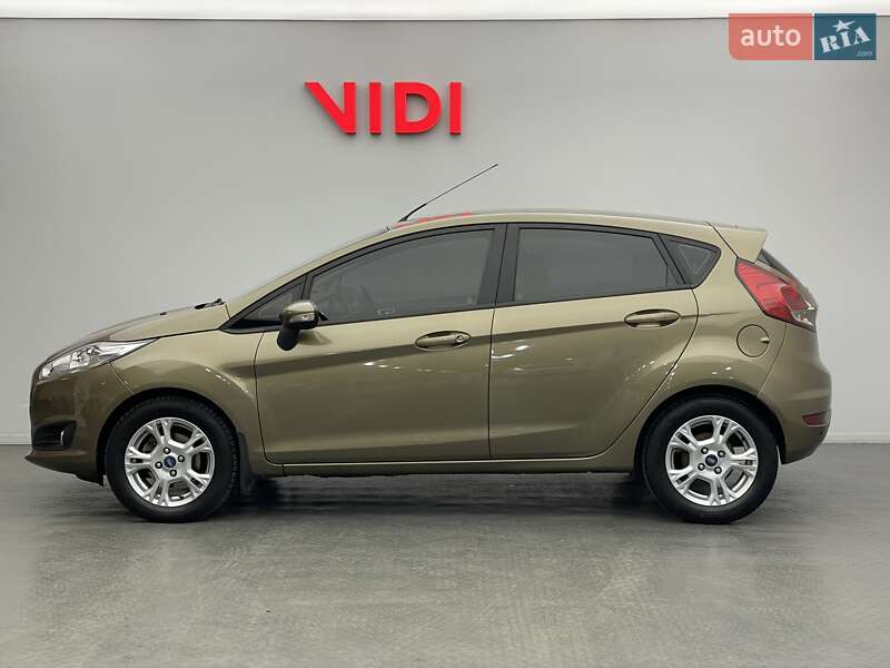 Хетчбек Ford Fiesta 2014 в Києві