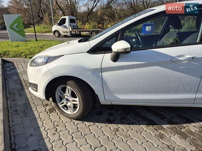 Хэтчбек Ford Fiesta 2014 в Львове фото 6 Хэтчбек Ford Fiesta 2014 в Львове
