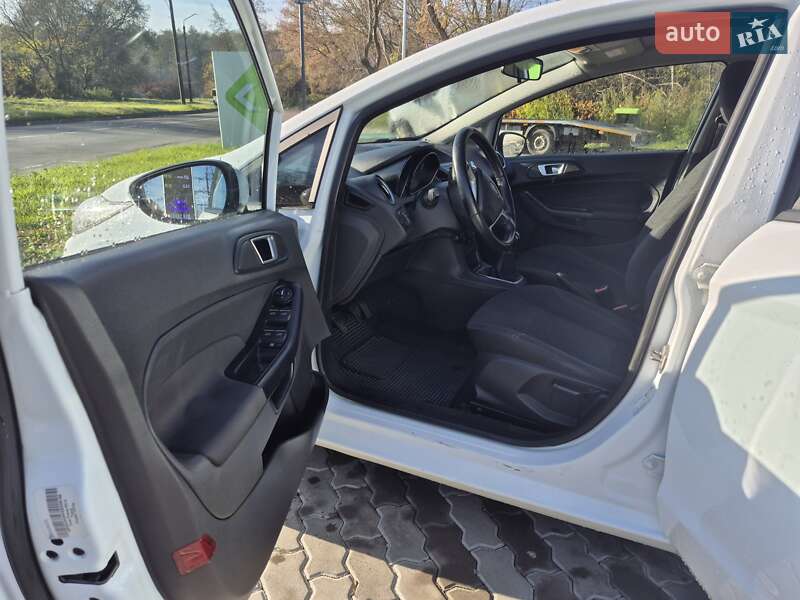 Хэтчбек Ford Fiesta 2014 в Львове фото 16 Хэтчбек Ford Fiesta 2014 в Львове