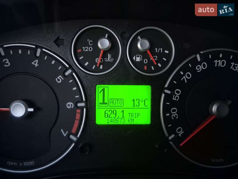 Хетчбек Ford Fiesta 2008 в Чернівцях фото 2 Хетчбек Ford Fiesta 2008 в Чернівцях