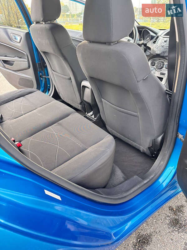 Седан Ford Fiesta 2014 в Києві фото 8 Седан Ford Fiesta 2014 в Києві