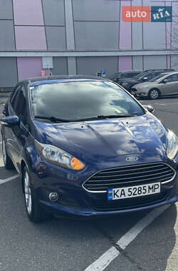 Седан Ford Fiesta 2016 в Киеве