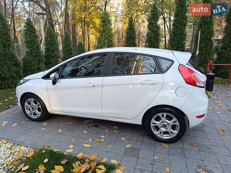 Хэтчбек Ford Fiesta 2017 в Киеве фото 4 Хэтчбек Ford Fiesta 2017 в Киеве