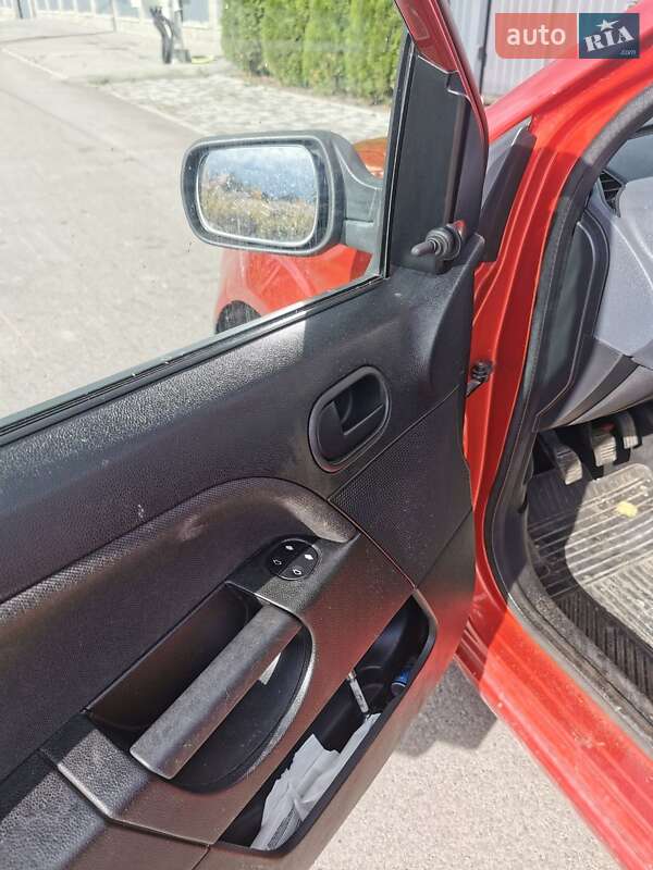 Хэтчбек Ford Fiesta 2008 в Киеве фото 9 Хэтчбек Ford Fiesta 2008 в Киеве