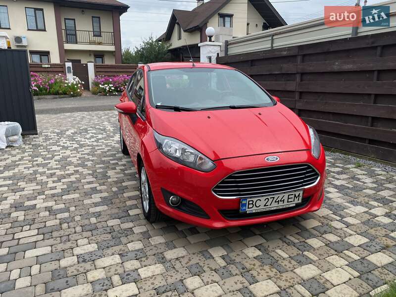 Хэтчбек Ford Fiesta 2015 в Киеве фото 4 Хэтчбек Ford Fiesta 2015 в Киеве
