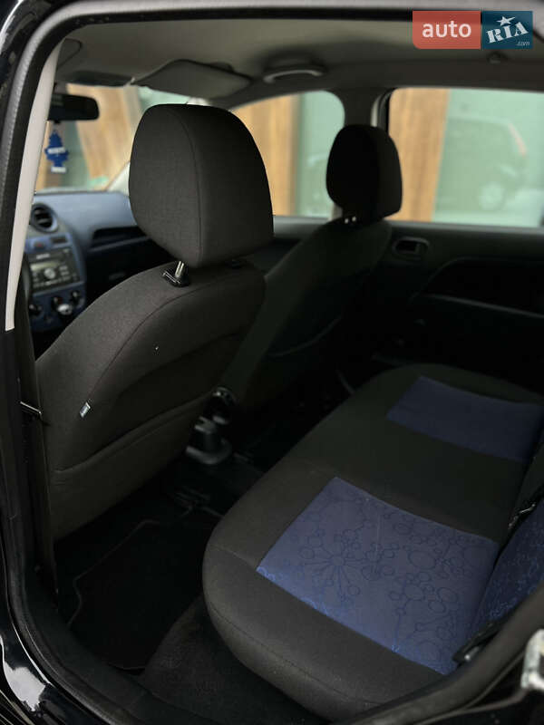 Хетчбек Ford Fiesta 2008 в Луцьку фото 47 Хетчбек Ford Fiesta 2008 в Луцьку