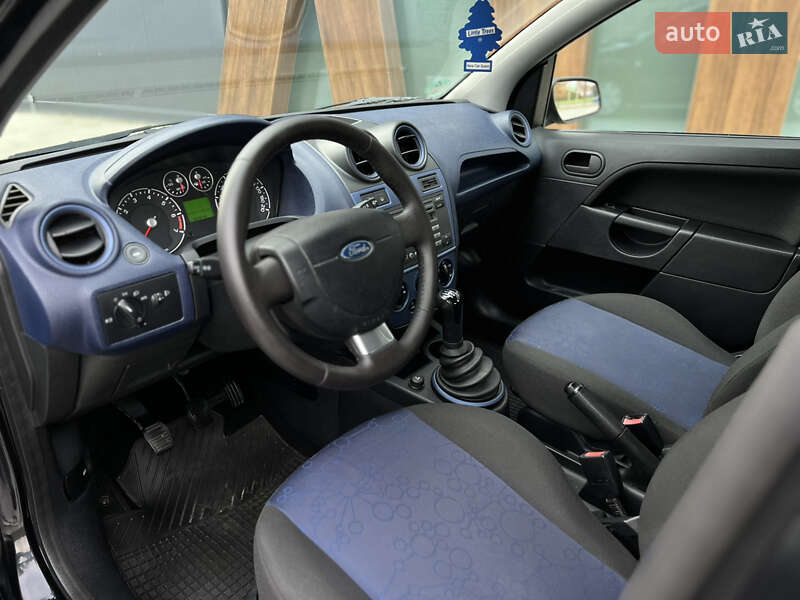 Хетчбек Ford Fiesta 2008 в Луцьку фото 55 Хетчбек Ford Fiesta 2008 в Луцьку