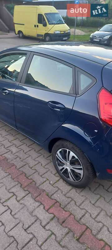 Хэтчбек Ford Fiesta 2014 в Львове