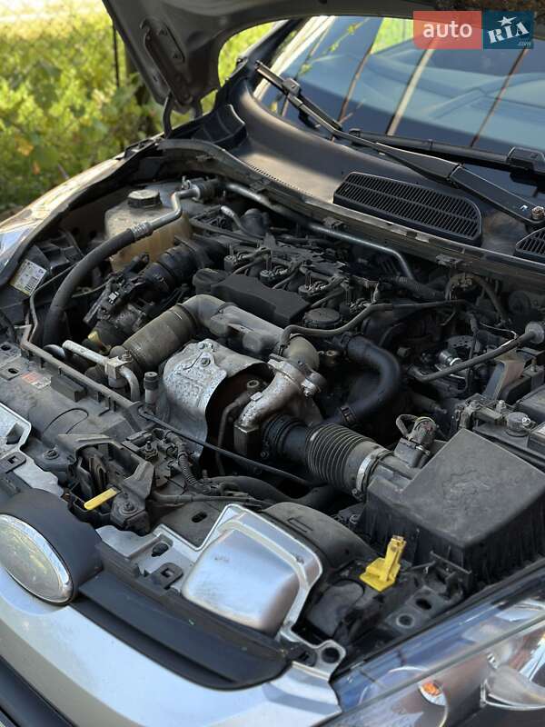 Хетчбек Ford Fiesta 2010 в Косові фото 30 Хетчбек Ford Fiesta 2010 в Косові