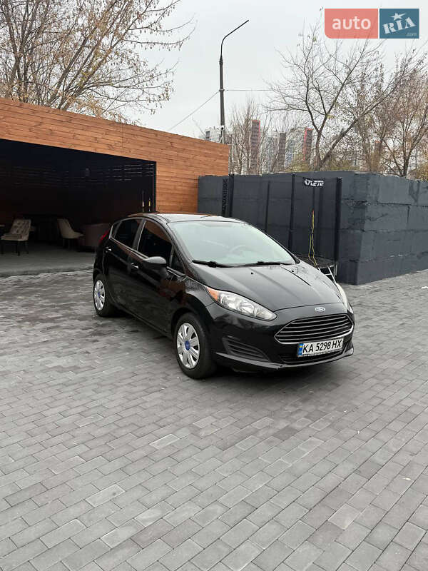 Хетчбек Ford Fiesta 2017 в Києві фото 2 Хетчбек Ford Fiesta 2017 в Києві