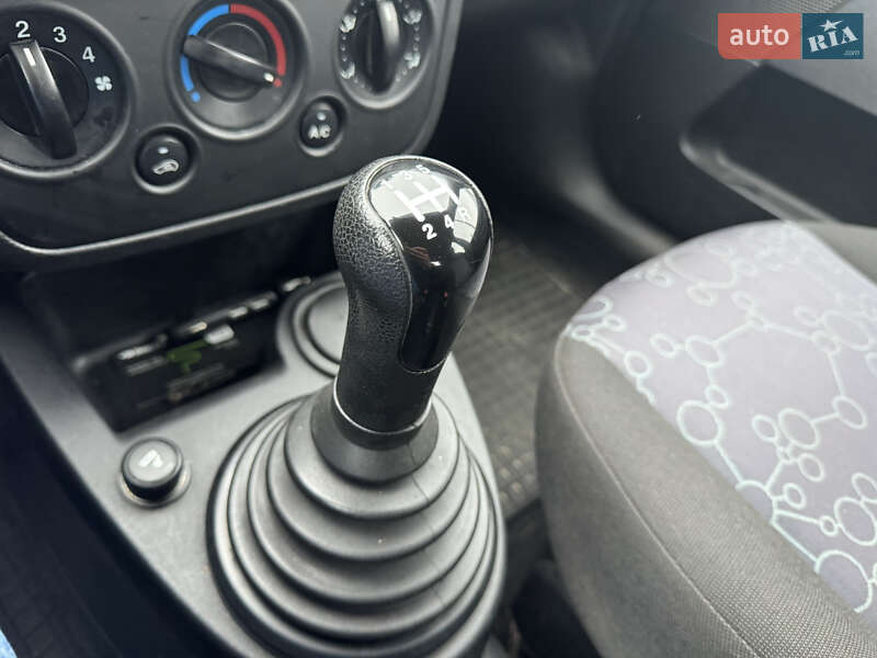 Хэтчбек Ford Fiesta 2007 в Киеве фото 24 Хэтчбек Ford Fiesta 2007 в Киеве