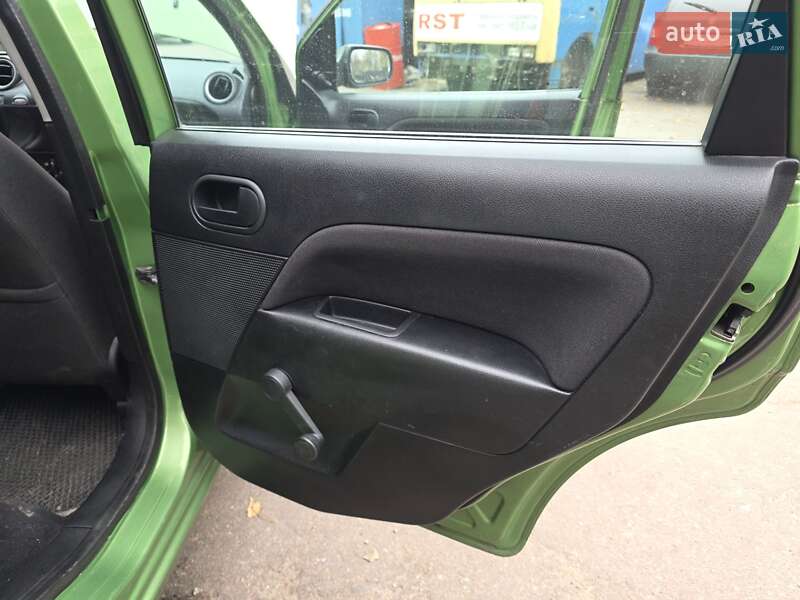 Хетчбек Ford Fiesta 2008 в Києві фото 17 Хетчбек Ford Fiesta 2008 в Києві