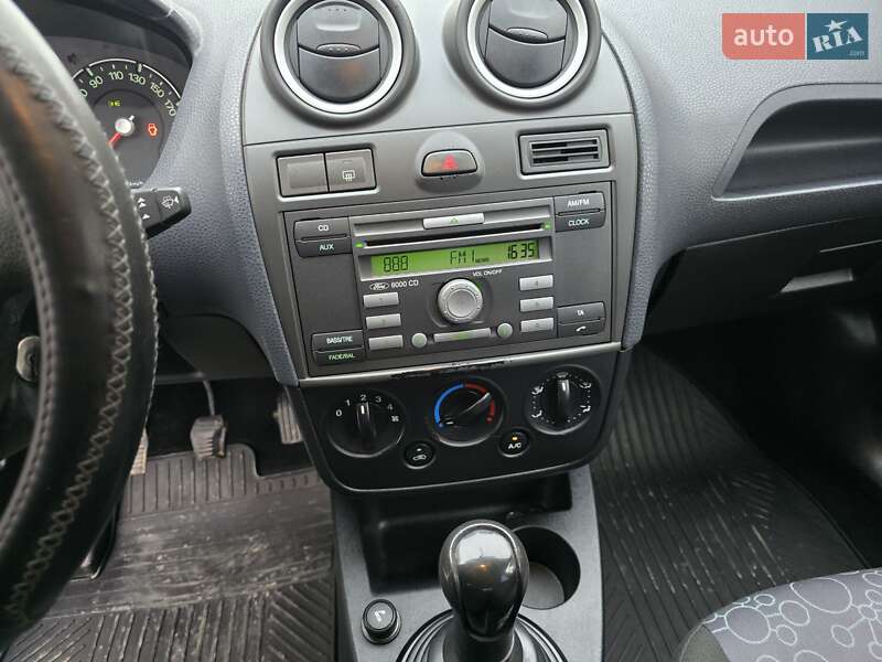 Хетчбек Ford Fiesta 2006 в Івано-Франківську фото 16 Хетчбек Ford Fiesta 2006 в Івано-Франківську