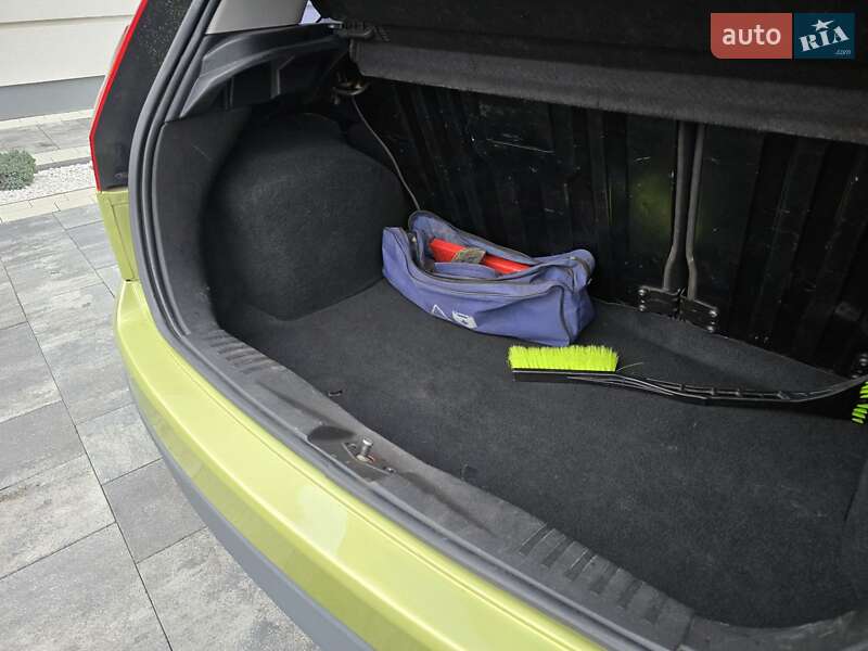 Хетчбек Ford Fiesta 2006 в Івано-Франківську фото 27 Хетчбек Ford Fiesta 2006 в Івано-Франківську