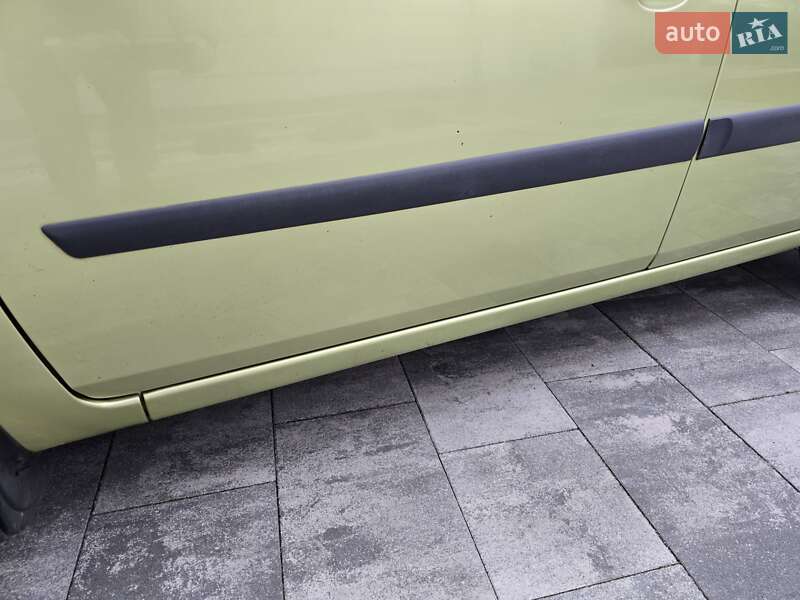 Хетчбек Ford Fiesta 2006 в Івано-Франківську фото 41 Хетчбек Ford Fiesta 2006 в Івано-Франківську