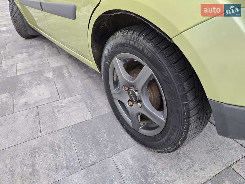 Хетчбек Ford Fiesta 2006 в Івано-Франківську фото 54 Хетчбек Ford Fiesta 2006 в Івано-Франківську