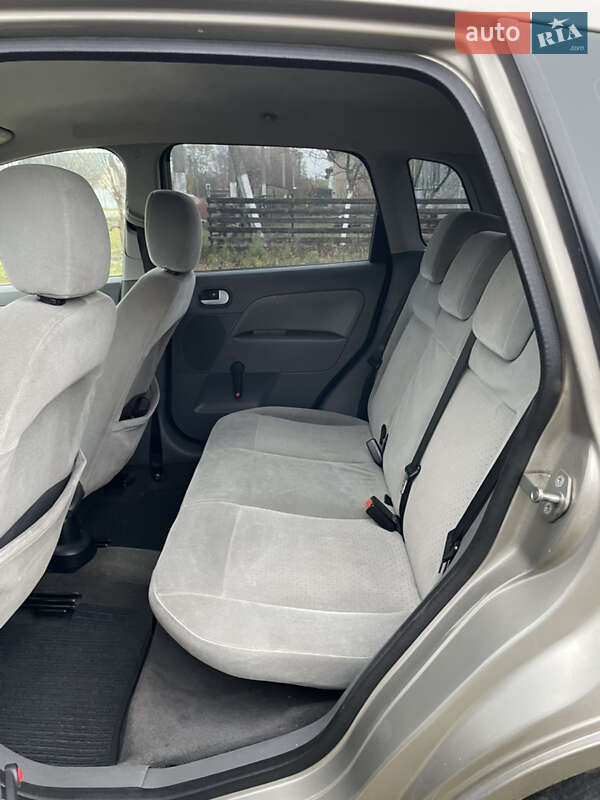 Хетчбек Ford Fiesta 2002 в Брусилові фото 9 Хетчбек Ford Fiesta 2002 в Брусилові