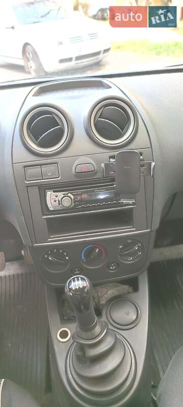 Хетчбек Ford Fiesta 2007 в Львові