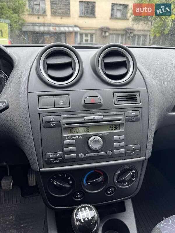 Хэтчбек Ford Fiesta 2008 в Иршаве фото 6 Хэтчбек Ford Fiesta 2008 в Иршаве