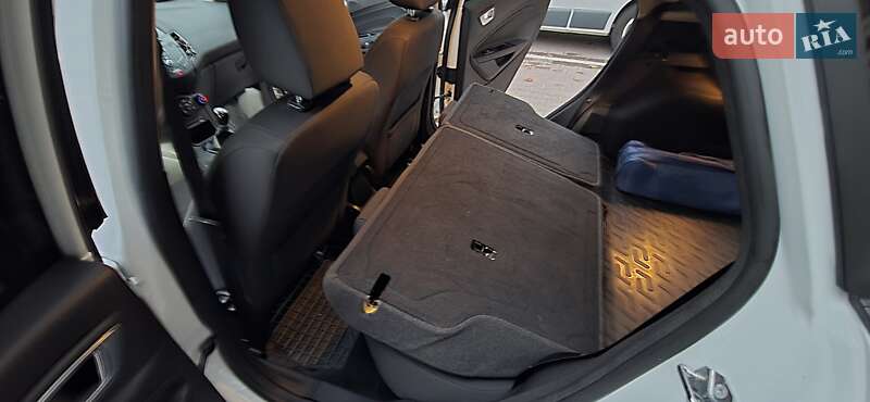 Хетчбек Ford Fiesta 2016 в Києві фото 13 Хетчбек Ford Fiesta 2016 в Києві