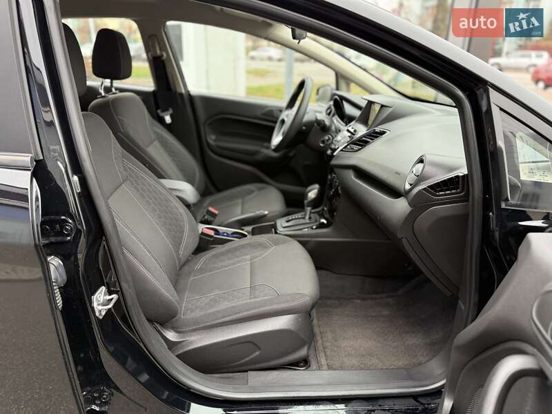 Хэтчбек Ford Fiesta 2018 в Киеве